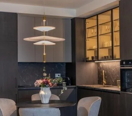 Aglaya 2 - Luxury 2br Apartment *